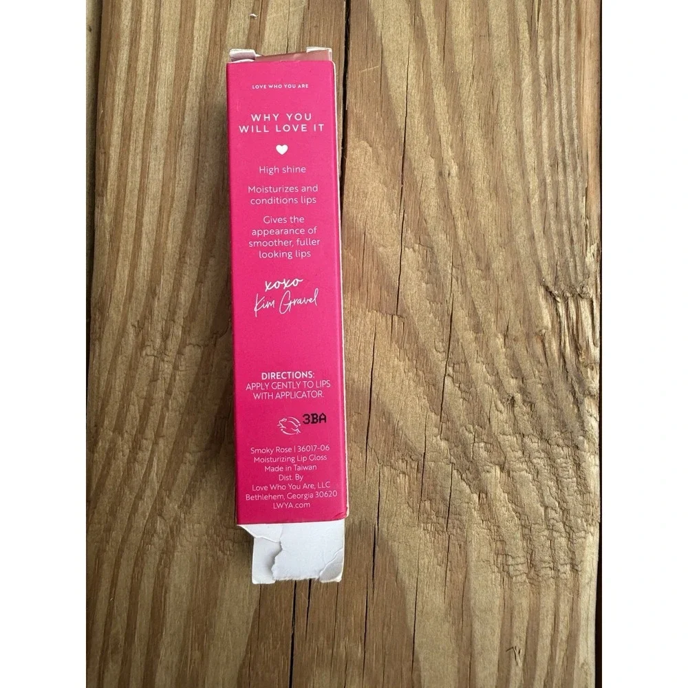 LWYA Hydra Kiss Moisturizing Lip Gloss Smoky Rose 0.12oz / 3.75ml – NEW